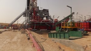 <b>“钻井泥浆不落地”之“钻井废弃物随钻处理系统”</b> <b>“钻井泥浆不落地”之“钻井废弃物随钻处理系统”</b>